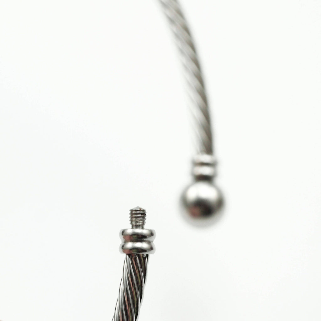 1 Stainless Steel Neckwire with Twist Off Ends - 16" or 18" Necklace