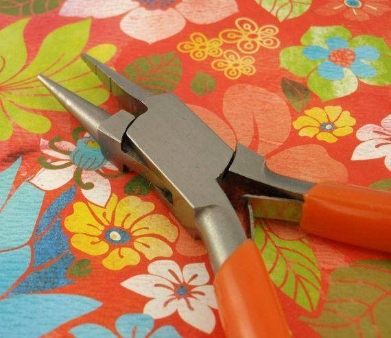Notched Specialty Pliers - Perfect For Precise Repetitive Loops - Free Wire Sample Included - 100% Guarantee