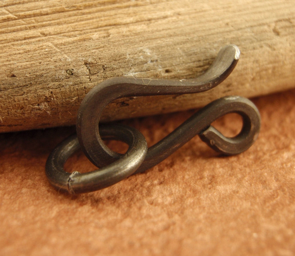 1 Hand Forged Black Iron Hook Clasp With Jump Ring - 16mm X 10mm