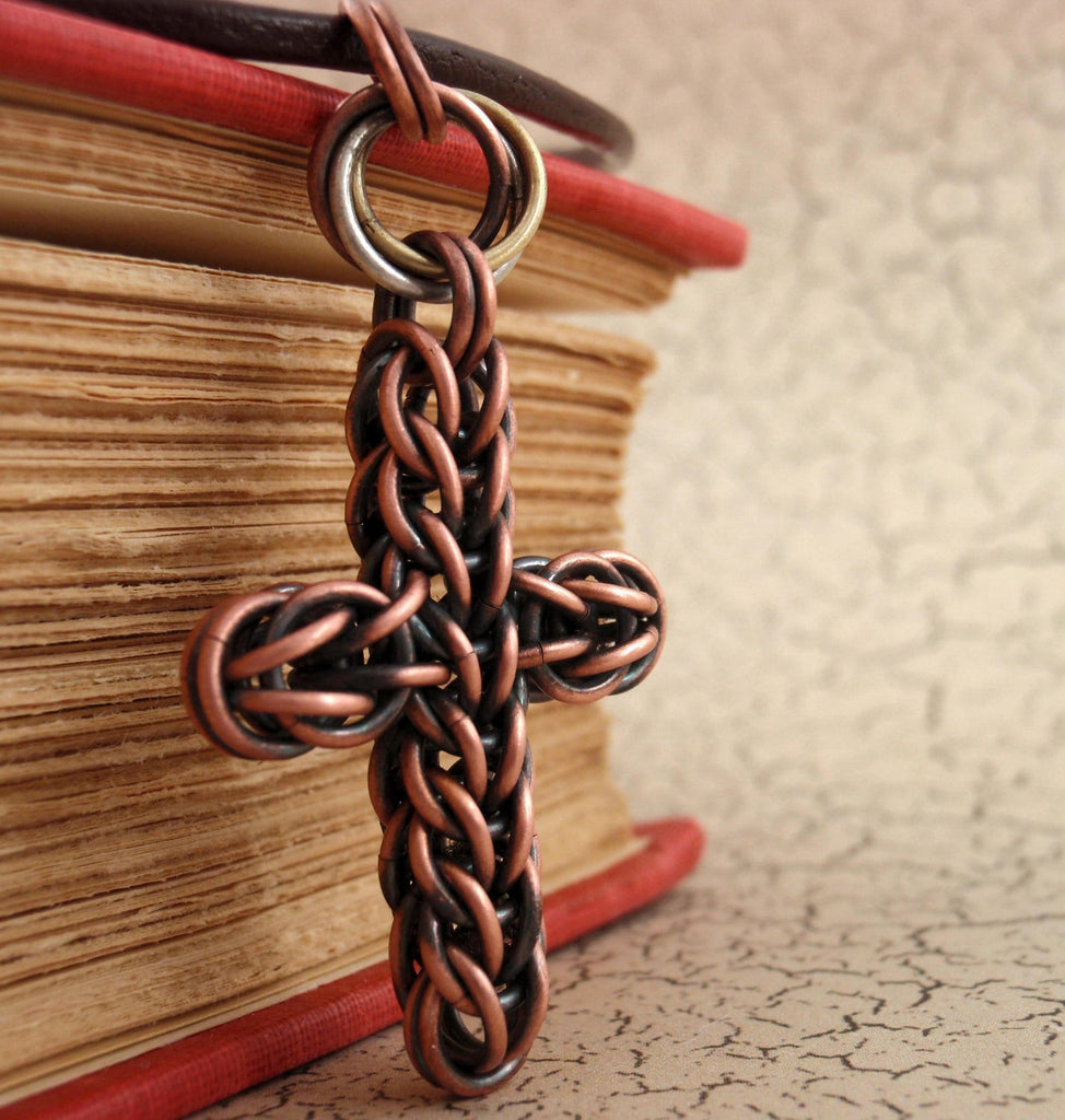 Kit Old Rugged Cross Pendant or Necklace in Solid Oxidized Copper - Full Persian Intermediate Chainmaille Jewelry Creating - Size Medium