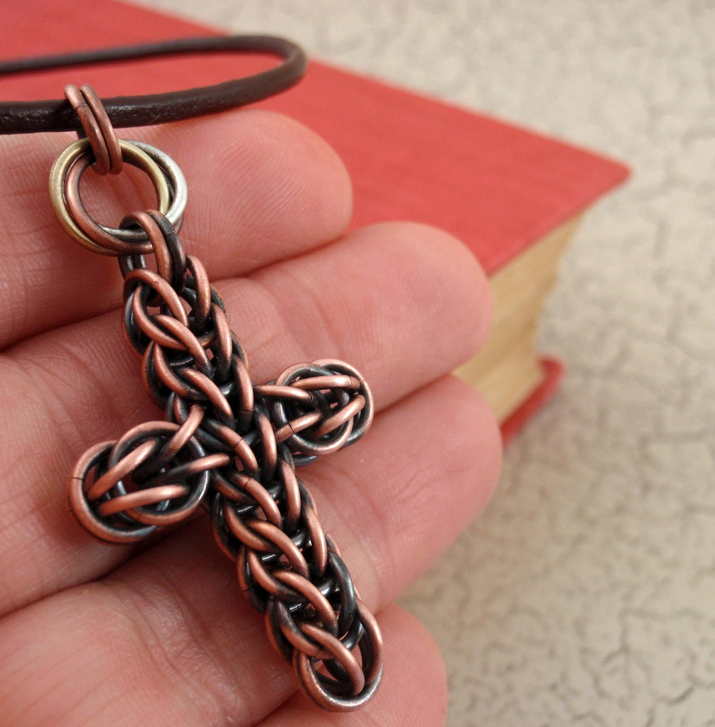 Kit Old Rugged Cross Pendant or Necklace in Solid Oxidized Copper - Full Persian Intermediate Chainmaille Jewelry Creating - Size Medium