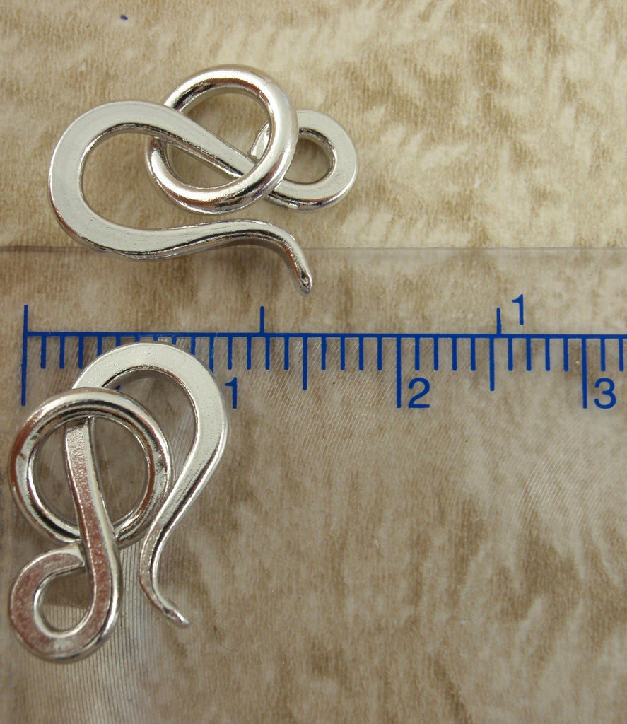 1 Hand Forged Aluminum Clasp 16mm X 10mm - Jump Ring Included