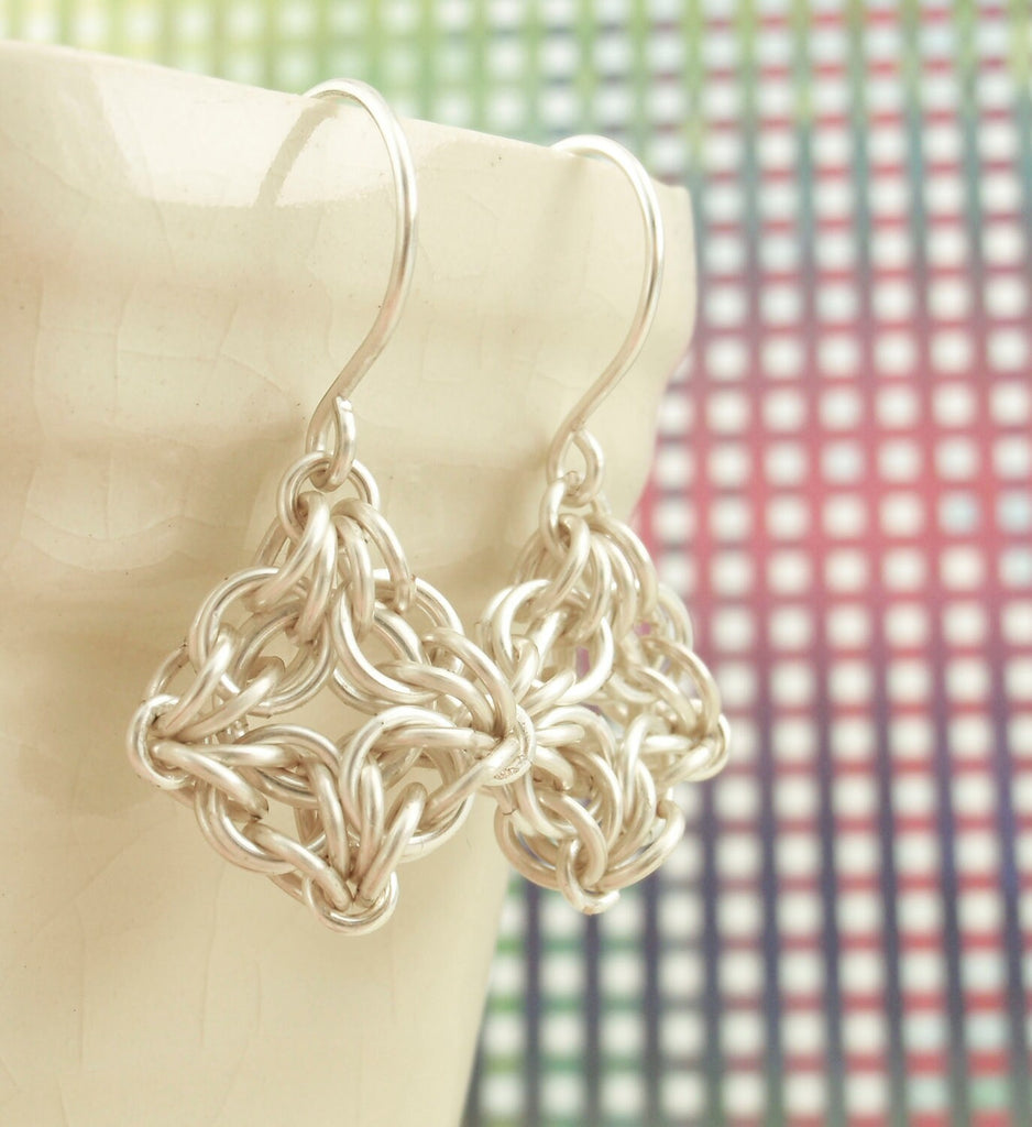Kit Intermediate Chainmaille Earrings Celtic Labyrinth in Sterling Silver or 14kt Gold Filled
