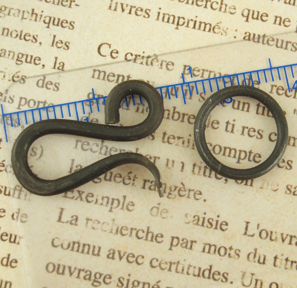 1 Large Hand Forged Black Iron Hook Clasp With Jump Rings - 21mm X 12mm
