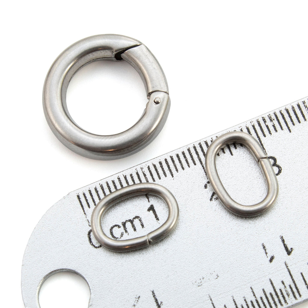 Triggerless Stainless Steel Clasp - Round 21mm with 2 Matching Oval Jump Rings