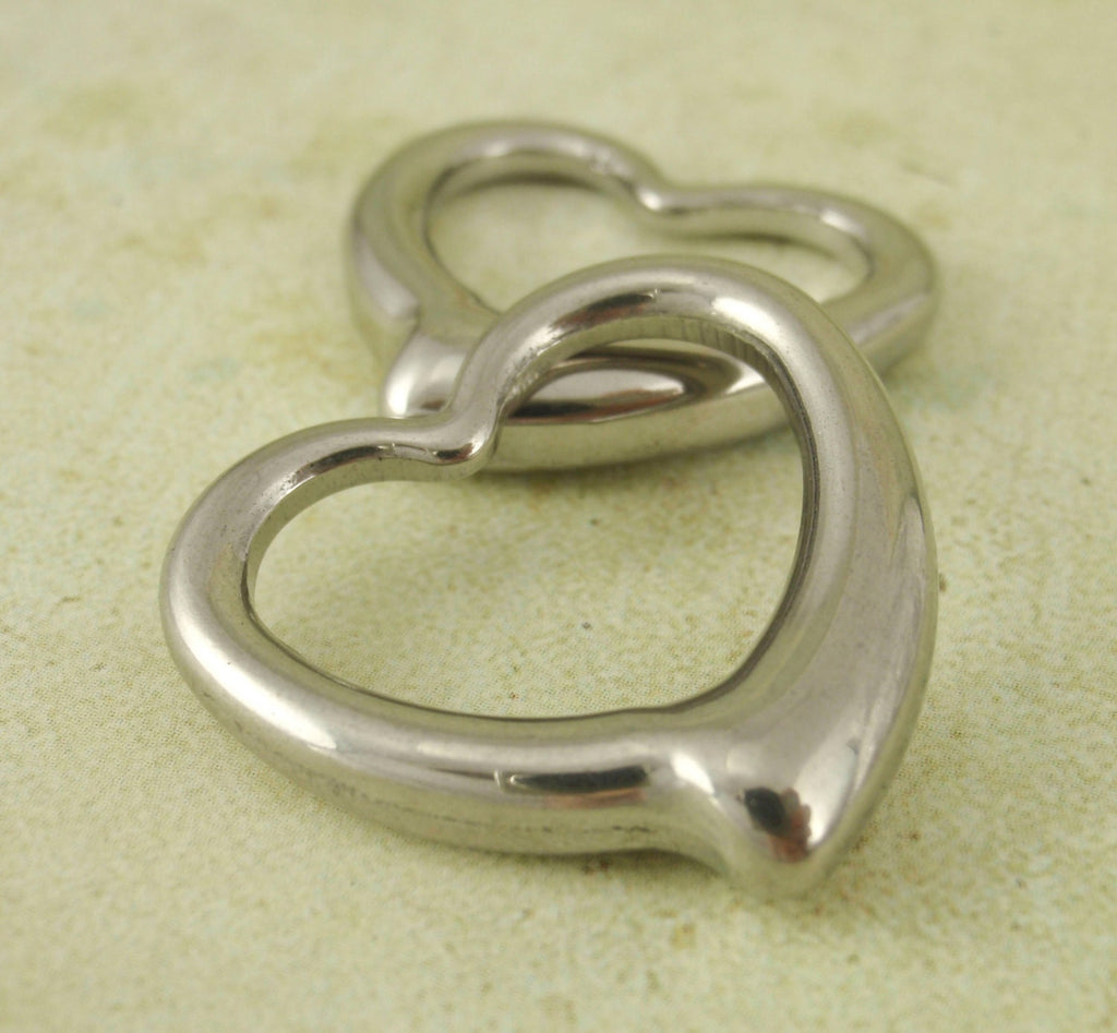 1 Large Stainless Steel Heart Pendant - 24mm