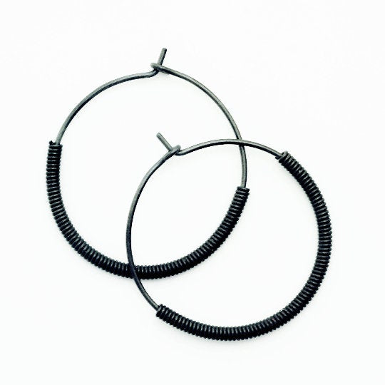 Black Niobium Wire in 8, 10, 12, 14, 16, 18, 20, 22, 24, 26, 28 gauge Hypoallergenic - 100% Guarantee