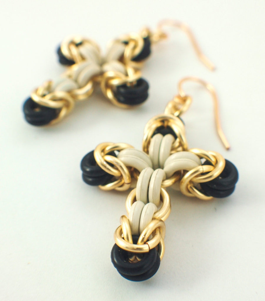 Fast and Easy Premium Rubber Chainmaille Cross Kit - Earrings and Pendant