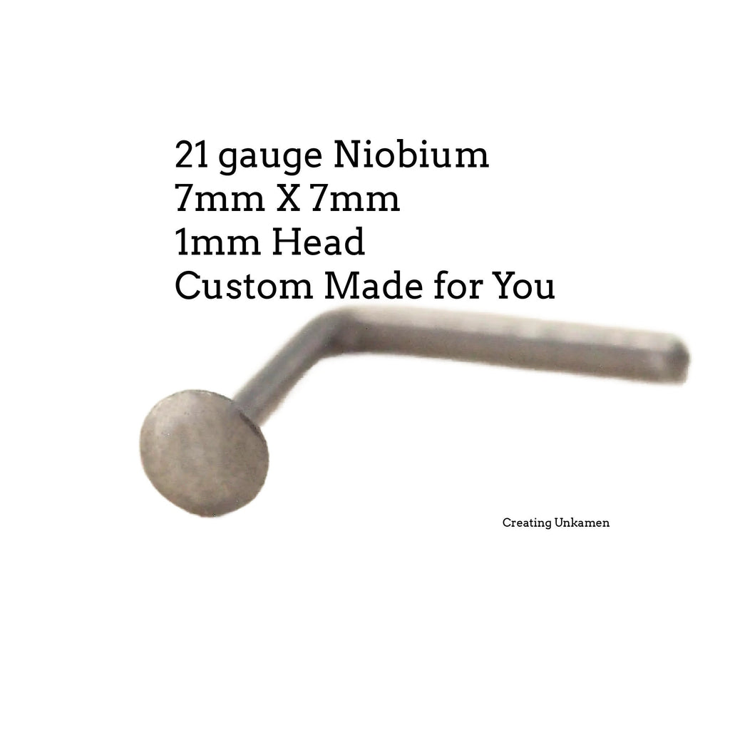 1mm iDot Nose Stud in 21 gauge Niobium - Hypo Allergenic Piercing