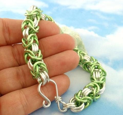 Aluminum Jump Rings 14 gauge 10mm OD Economical - Red, Blue, Pink, Gold, Silver, Green, Black, Purple