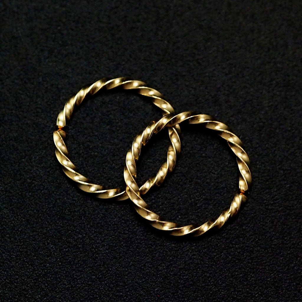 1 - Twisted Simple Hoop Earring - You Pick Gauge and Diameter - Argentium Sterling, 14kt Gold Fill, 14kt Rose Gold Fill