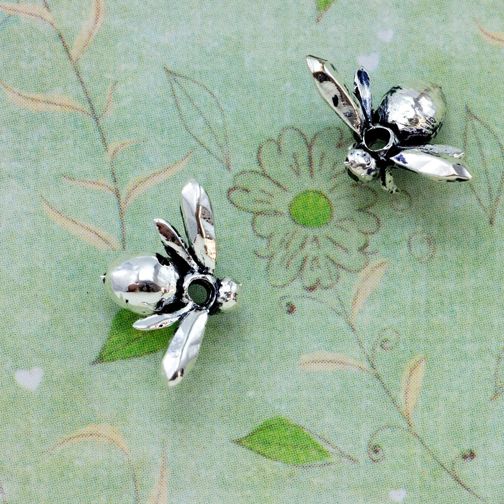 Lifelike Bee Bead in Antique Silver Plate 13mm X 7mm