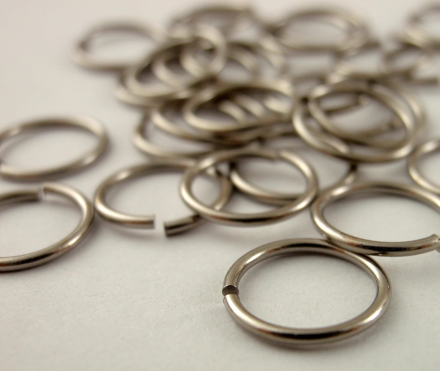 100 Hypoallergenic Solid Titanium Jump Rings in 12, 14, 16, 18, 20