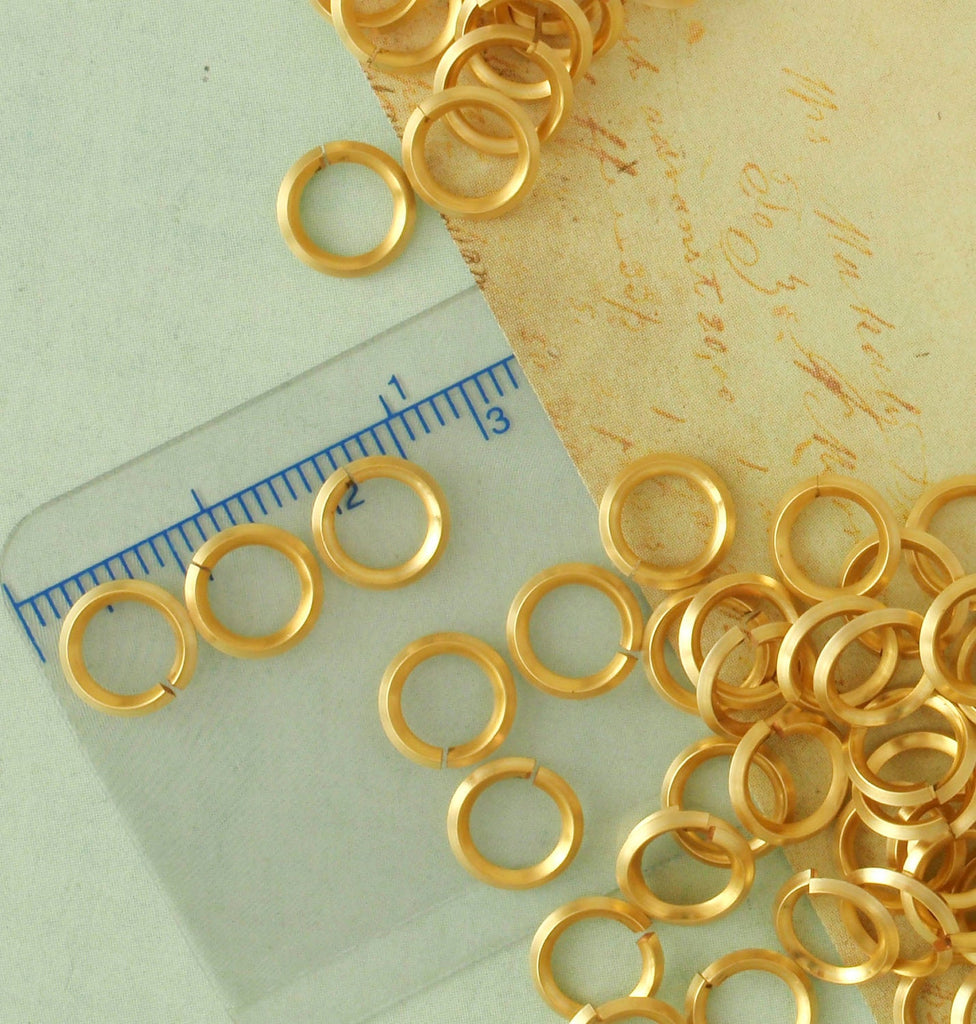 50 Square On Edge Jump Rings - 18 gauge 4.25mm ID  Silver, Gold, Copper, Antique Copper, Vintage Bronze - Makes Byzantine