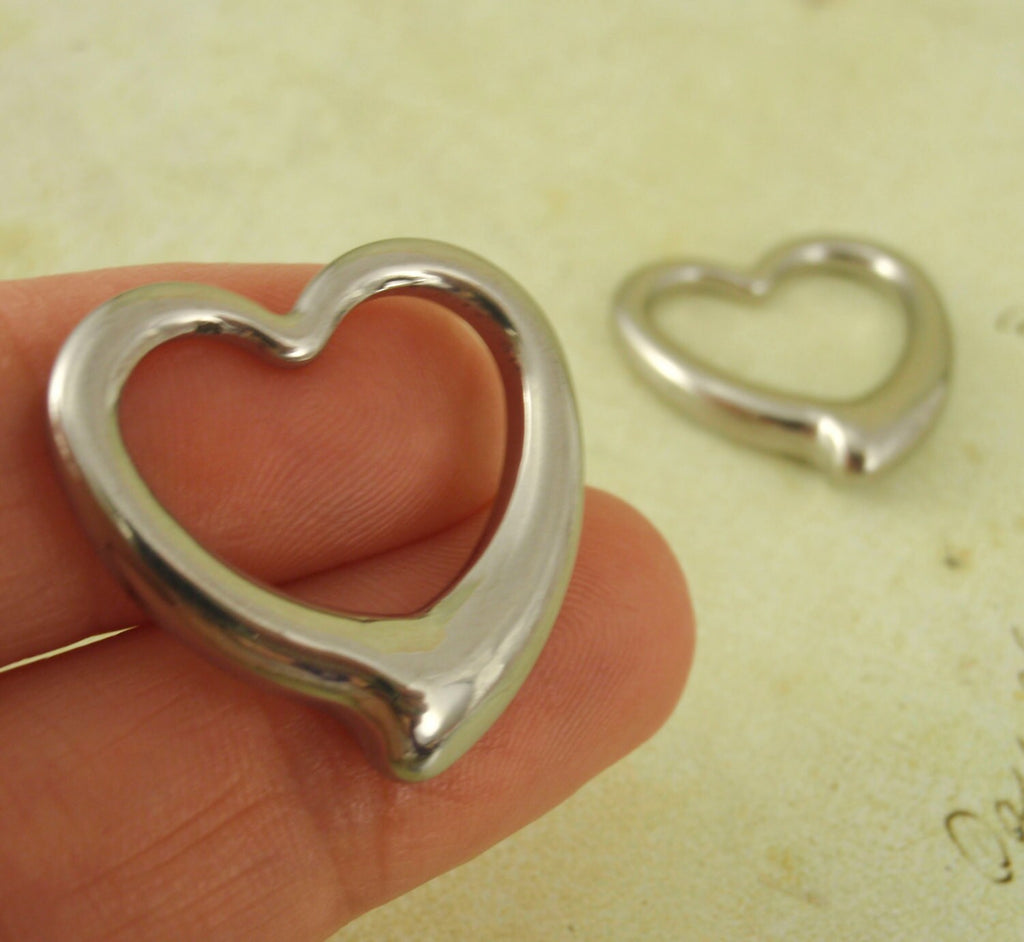 1 Large Stainless Steel Heart Pendant - 24mm