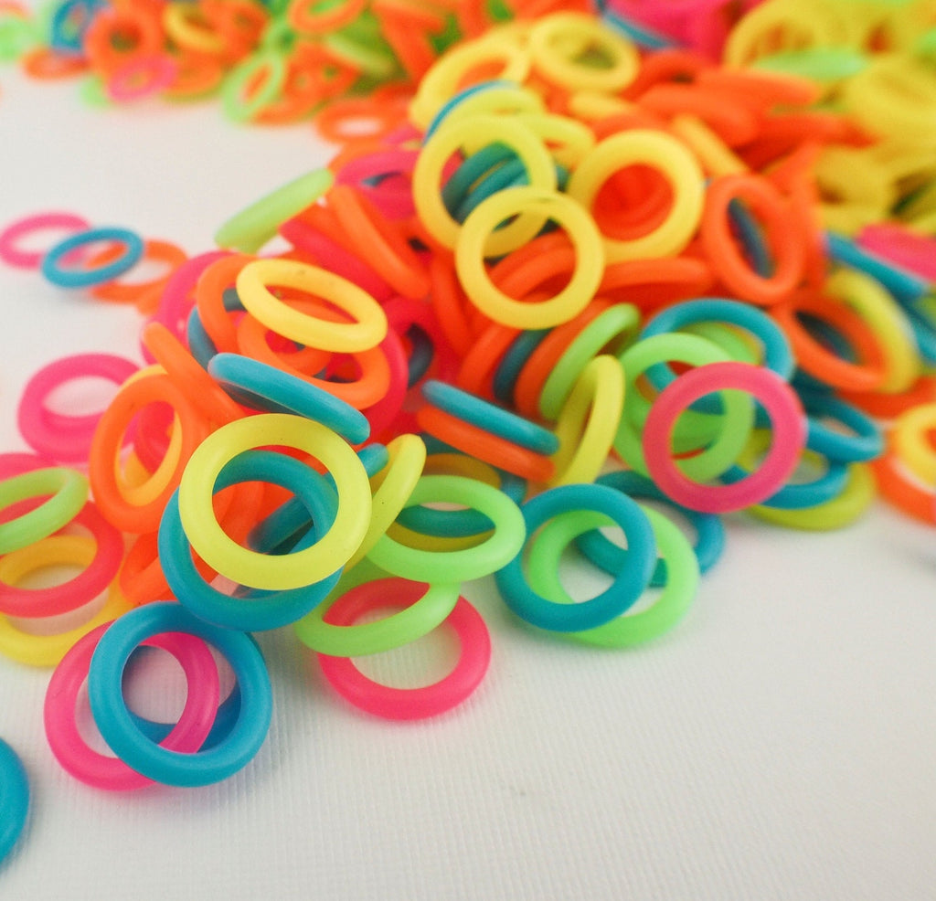 Premium Byzantine Stretch Chainmaille Bracelet Kit - Neon Rubber and Aluminum Easy and Fun
