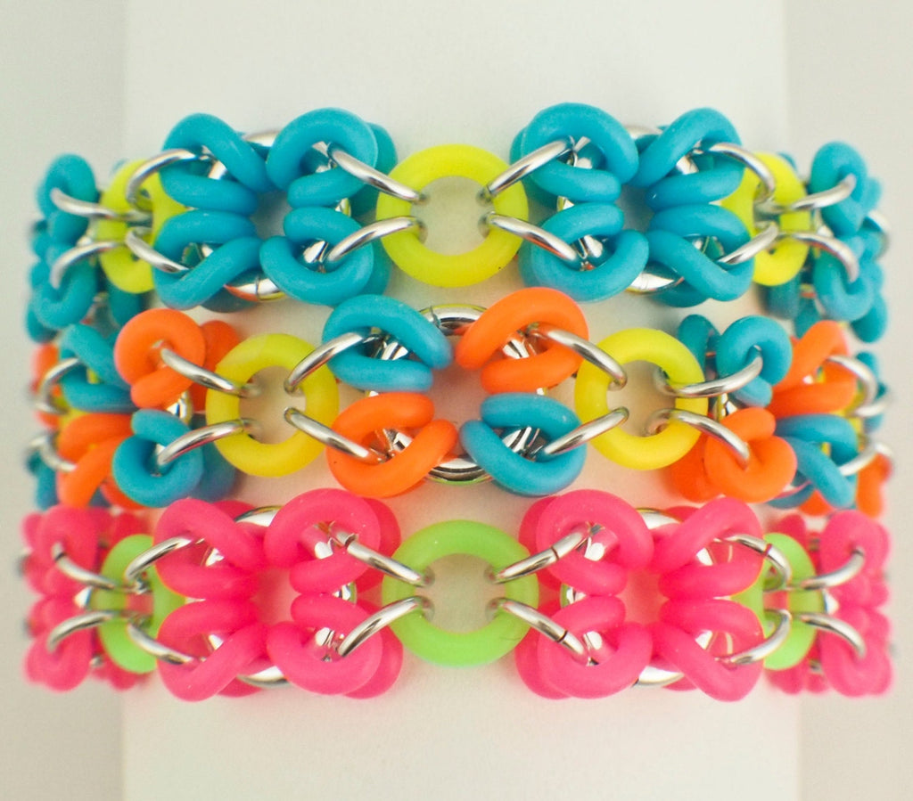 Premium Xs and Os Stretch Chainmaille Bracelet Kit - Neon Rubber and Aluminum