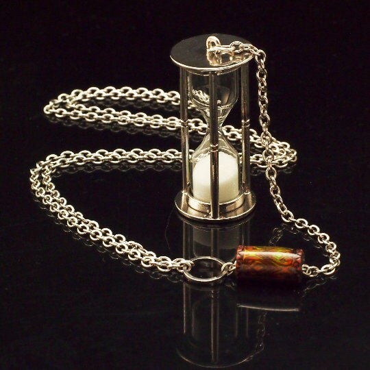 Time in a Bottle Necklace in Stainless Steel with Mood Bead