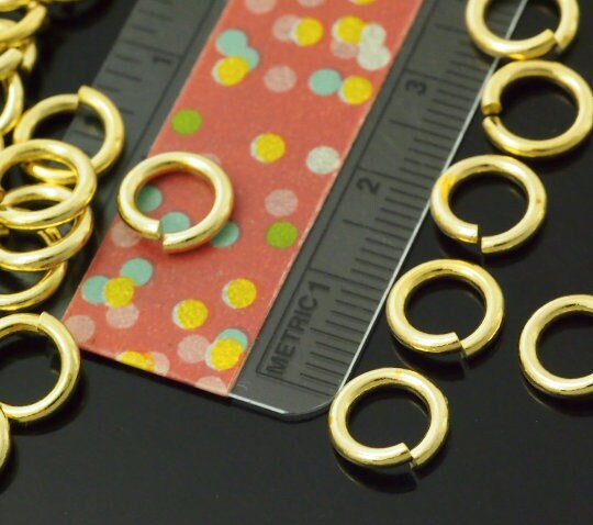 100 Yellow Brass Jump Rings - Handmade in Your Choice of Gauge 10, 12, 14, 16, 18, 20, 22, 24 and Diameter