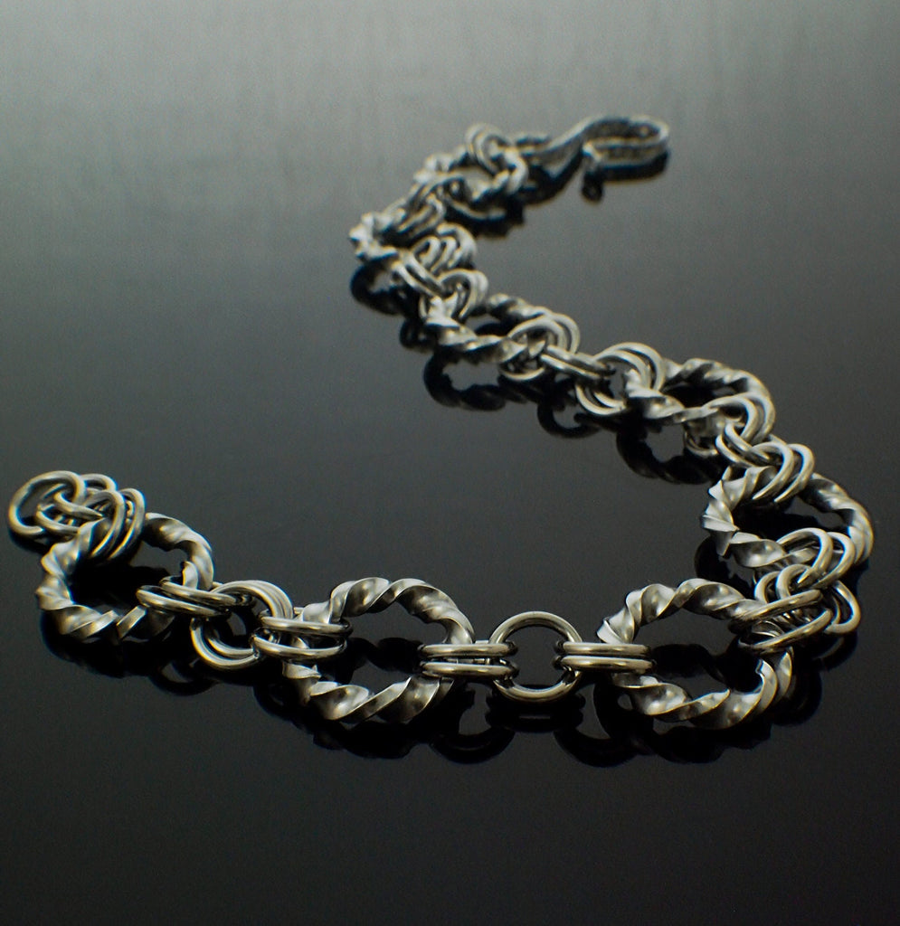 My First Stainless Steel Chainmaille Bracelet Tutorial - Expert PDF