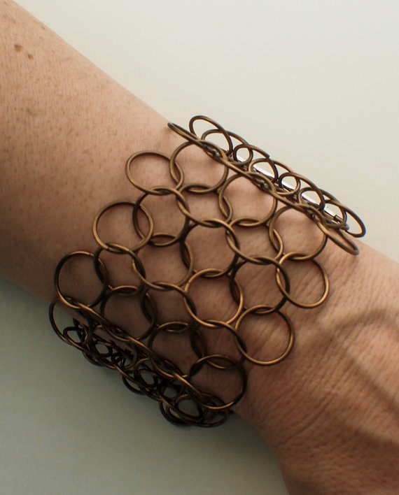 European Circles Bracelet Tutorial pdf - Expert Instructions for this Fast and Easy Project