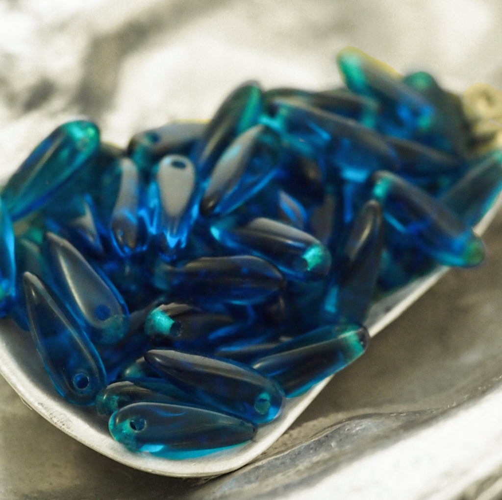 25 Capri Blue Dagger Beads 3mm X 10mm or 5mm X 16mm - 100% Guarantee