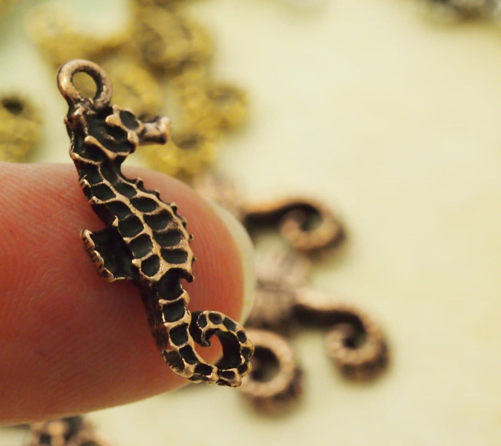 Charm Seahorse - Nunn Design - 24mm X 10mm - Clearance Sale