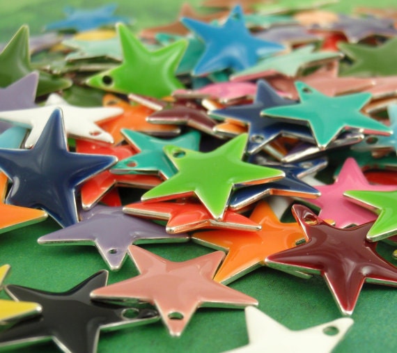 25 - 17mm Colorful Star Drops - 100% Guarantee