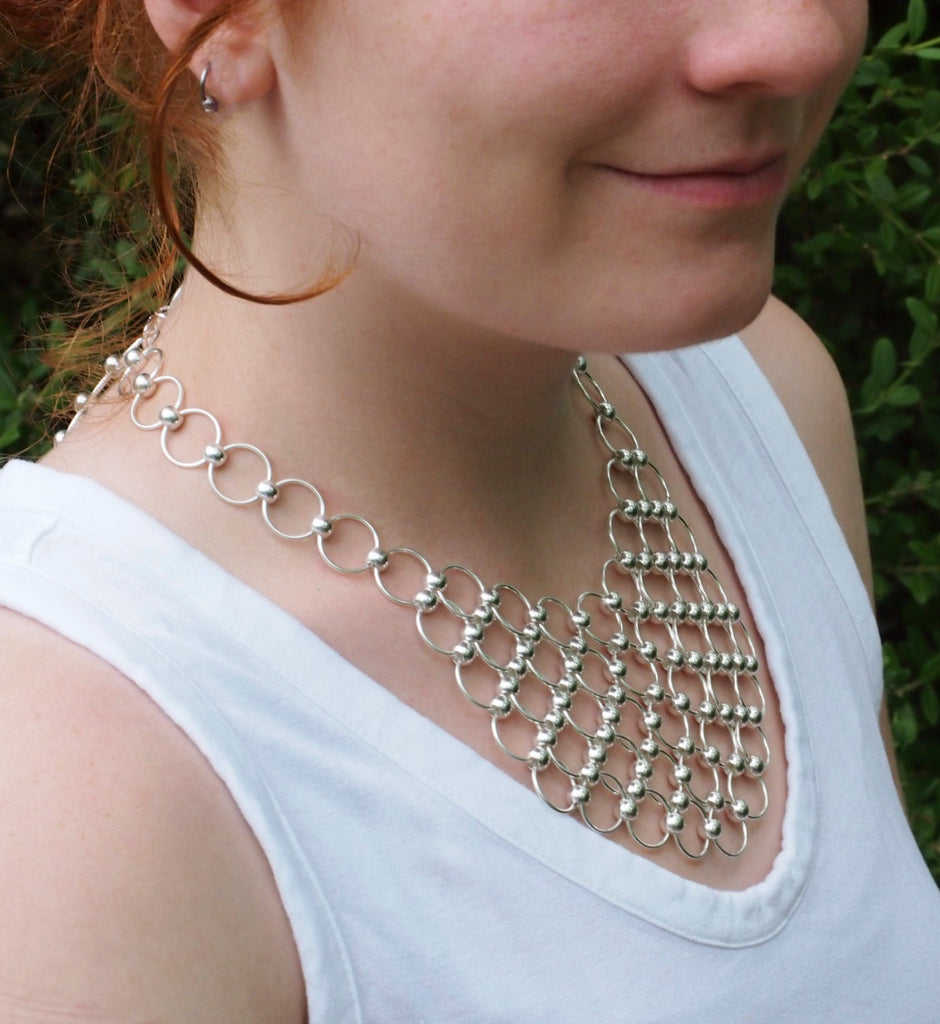 Bead and Bib Necklace Tutorial - Fingermaille - Chainmaille without Tools