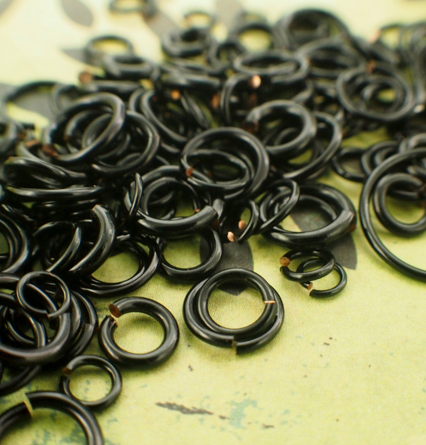 100 Black Jump Rings - Custom Handmade in 10, 12, 14, 16, 18, 20, 22 or 24  gauge - 100% Guarantee