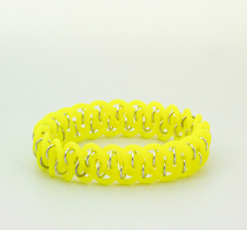 Neon Dragon Scale Bracelet Tutorial - Easy Beginner Chainmaille
