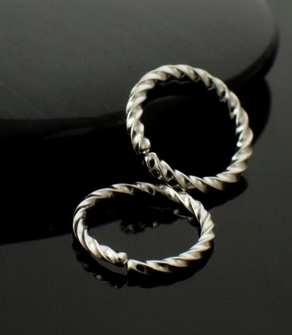 1 - Twisted Simple Hoop Earring - You Pick Gauge and Diameter - Argentium Sterling, 14kt Gold Fill, 14kt Rose Gold Fill