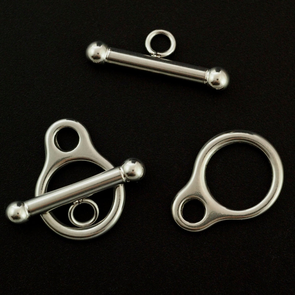 1 Stylish Stainless Steel Toggle Clasp - 23mm X 19mm - Shiny and Sturdy